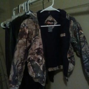 Boy's outfitter ridge thick camo jacket sice